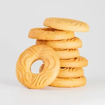 Ring-shaped biscuits with butter flavor